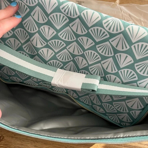 VICTORIA'S SECRET Cooler Tote Bag Sea Shell Pattern - Picture 10 of 11